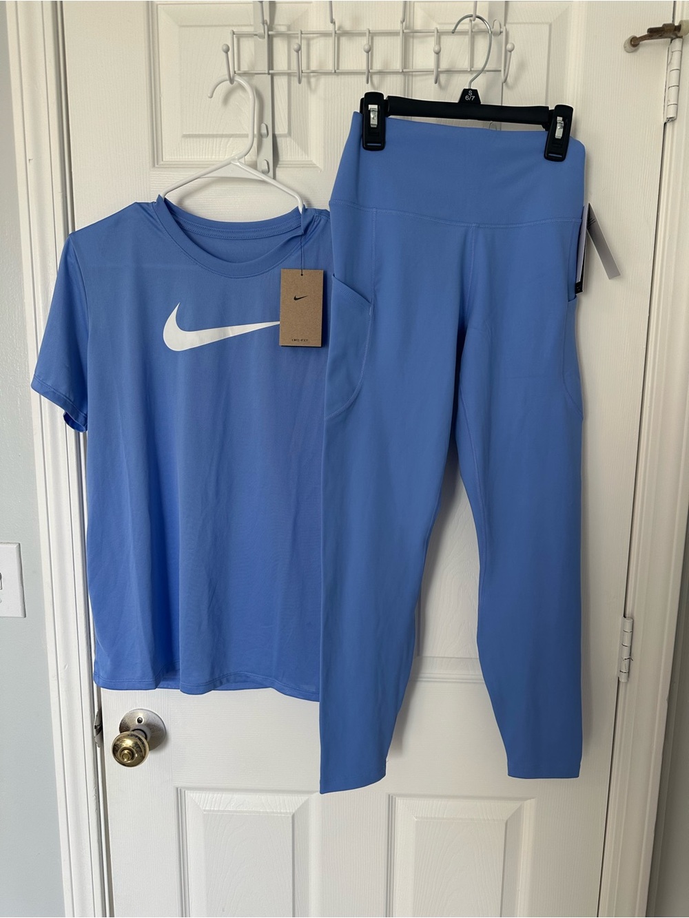 Nike Blue Women's Tee and Leggings Set - Size M